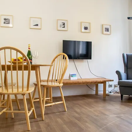 Apartment Welc-om Casa Anna